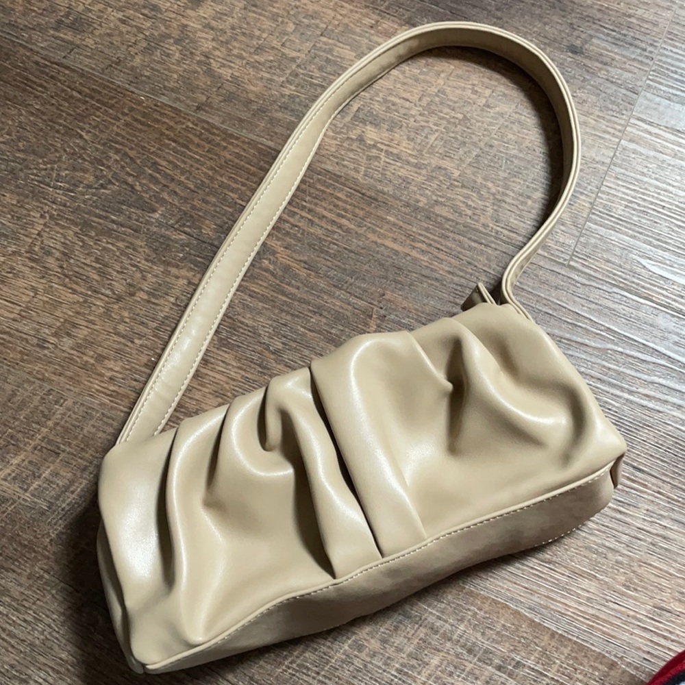 NWOT! Asos ruched shoulder bag